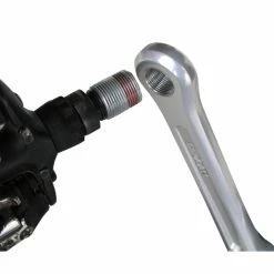 Kit De Réparation Filetage Manivelle De Pédale 5/8"x24 Tpi PE-04700 VAR -Pièces Détachées Vélo Kit reparation taraudage manivelle var 4